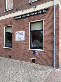 Hotel Het Gemeentehuis Uithuizen - Image 5