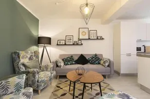 Honeymoon Apartment - Image 5