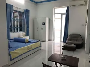 Blue House - Image 4