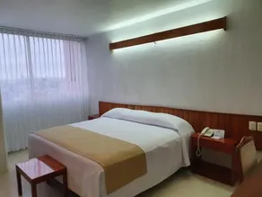 Hotel Cristal - Image 2
