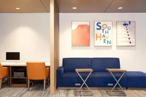 La Quinta Inn & Suites by Wyndham Memphis Primacy Parkway - Image 4