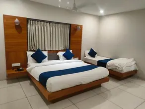 Hotel The Grand Dopak Rooms & Restaurant Junagadh - Image 2