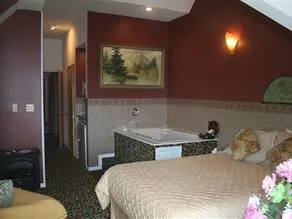 Last Resort B&B Inn - Image 5