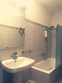 Vintage Apartment - Image 5