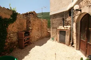 Sotto Il Castello - Image 2