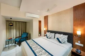 Hotel Apex International - Image 3