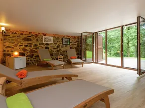 Villa in Erneuville Near Town Center - Image 4