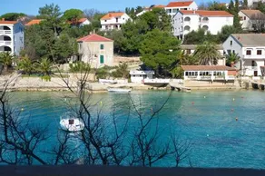 Seaside Varsan - Image 3