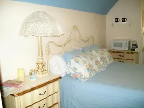 Baker St. Harbour Waterfront Bed And Breakfast - Image 3