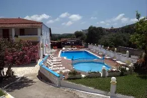 Coryfo Studios & Apartments - Image 1