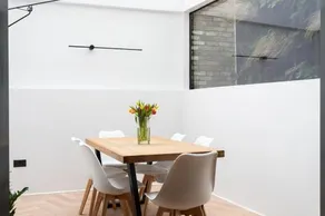 Stunning Townhouse with large roof terrace - Image 3