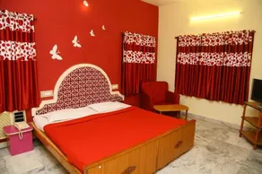 Le Garden Inn - Image 3