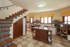 Beautiful villa with pool near Casarabonela - Image 4