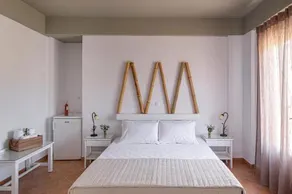 Angelino Rooms - Image 3