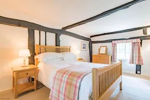 Walnut Tree Cottage - Image 2