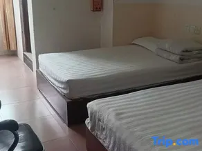 Longchang Hotel - Image 4