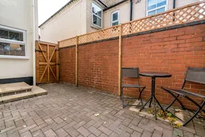 Cannock Hotel Apartments - Image 3
