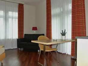 Accademia Apartments - Image 3