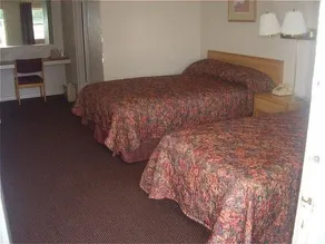 Benton Relax Inn - Image 3