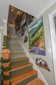Luxury Farm Stay at The Lodge at Wolf Pine Hollow - Image 2
