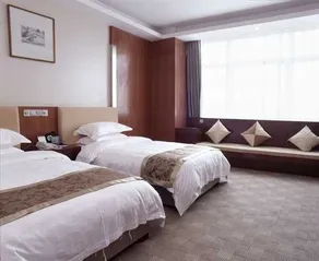 China Hotel Wuxi - Image 2