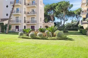 Beachfront Puerto Banus - Image 4
