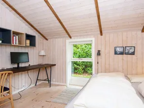 6 Person Holiday Home in Ronde - Image 3