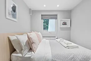 73 Oakley Square - Image 3