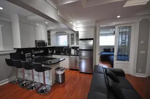 New Luxury Living Kingsway 2 Bedroom Suite - 3 King Size Beds - Image 4
