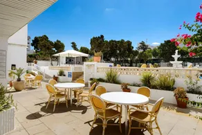 Homerez - Apartment for 3 pers. with shared pool and sea view - Image 4