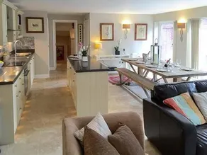 The Retreat - Image 5