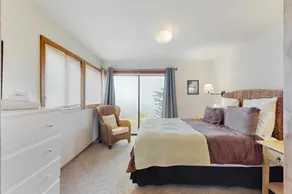 Stoney House - Image 4