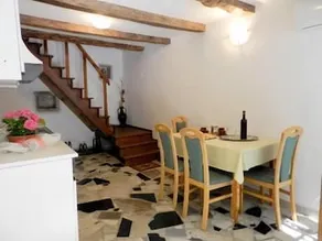 House Elena - Image 5