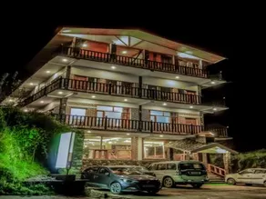 LA Riqueza Kanatal - Himalayan View Rooms - Parking on Site - Close to Surkanda Devi Temple & Jungle Safari - Image 2