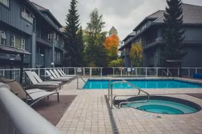 Luxury One Room Ski In/Out Lodge - Image 5