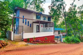 Kusumani Bungalow 4BHK Private pool - Image 2