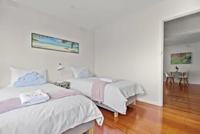 StayAU 2BRM Beach Family House Hampton - Image 4