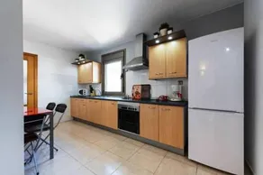 Vecindario Plaza Apartment - Image 3