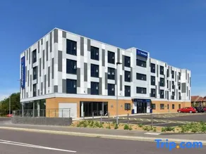 Travelodge Maldon - Image 1