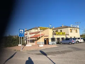 Hostal Restaurante El Avión - Image 4
