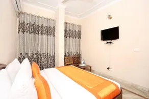 Hotel Kings Residency - Image 4
