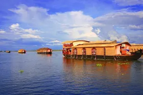 Blusalz Manor Waters Edge - Image 5