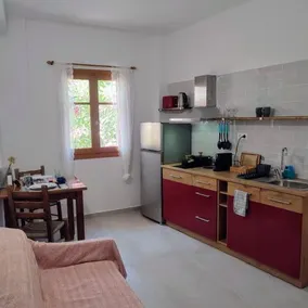 Maroudas Stavros Apartments - Image 3