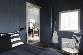 Black Timber House - Image 2