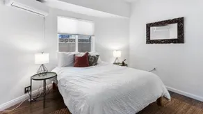 4BR Bungalow in Echo Park - Image 3