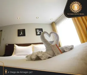 Victoria's Suite Hotel - Image 4