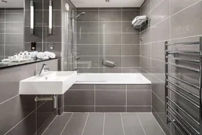 Radisson Blu Cardiff - Image 4