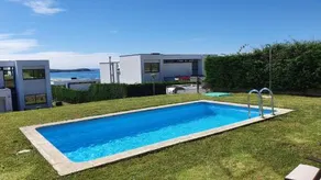Modern 4 Double Bedroom Villa with Pool Garden - Image 2