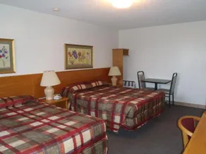 Settlers Inn & Motel Ltd. - Image 3