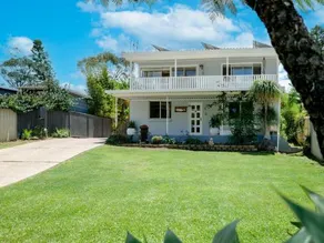 The Surfers Beach House - Image 4
